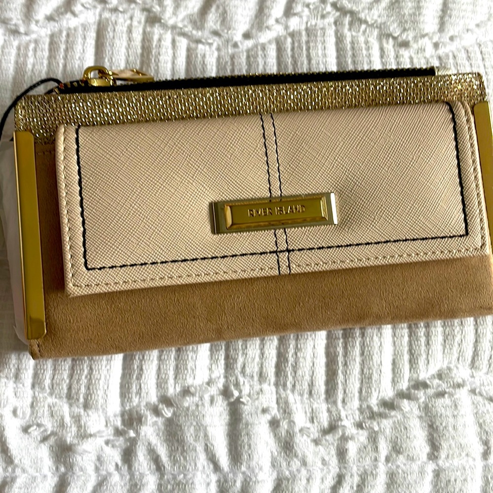 Stylish wallet